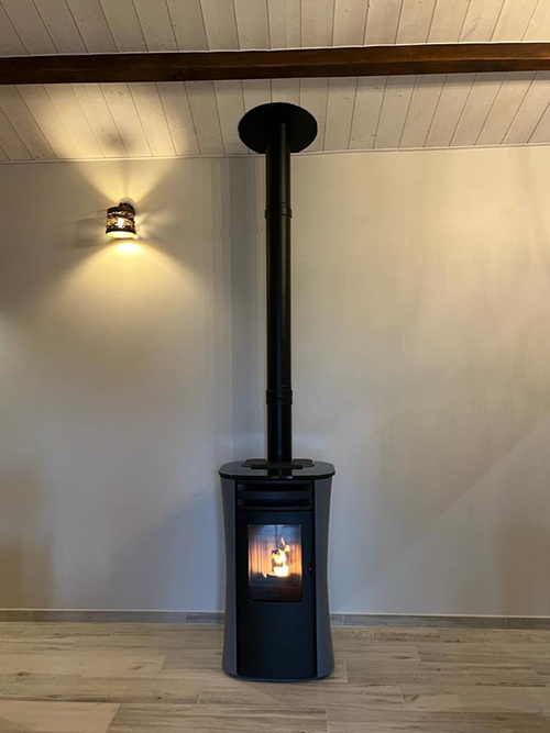 Réalisation poêle à granulés La Brée les Bains Ets Boyer Ile d'Oléron, poeles et chaudières